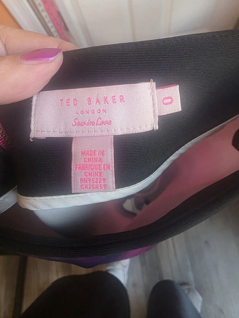 Ted Baker of London Size 0 (US 0-2) Vibrant Pink & Purple Pencil Skirt